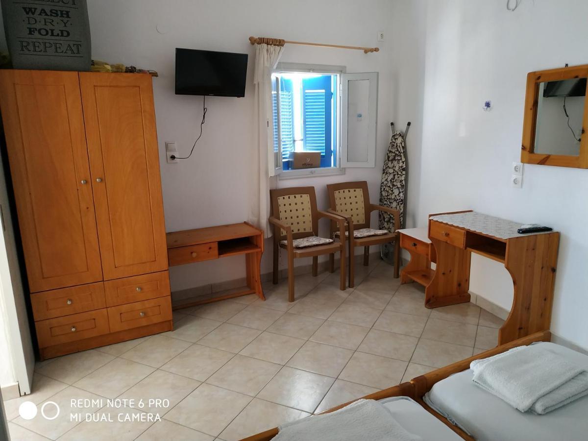 Hotel Panselinos à Anafi Extérieur photo