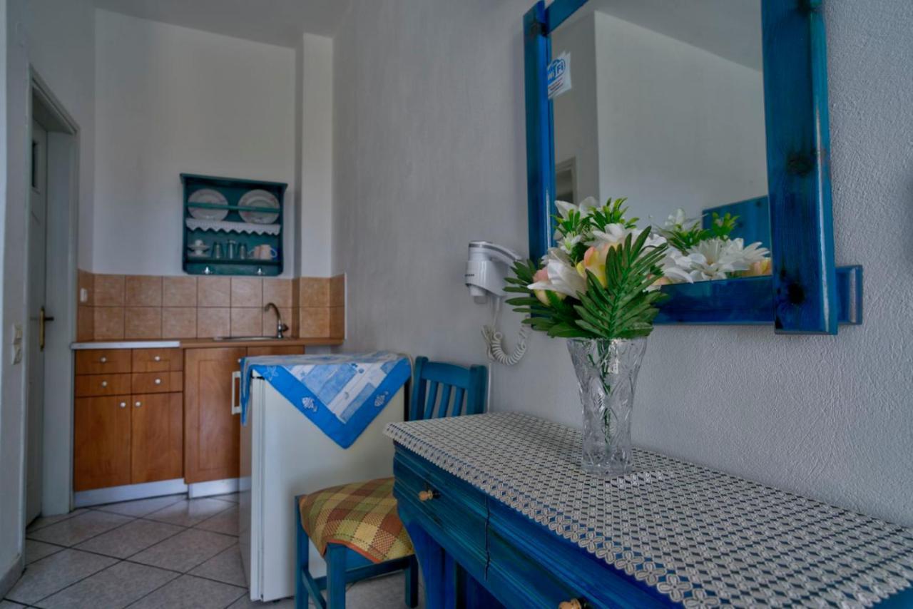 Hotel Panselinos à Anafi Extérieur photo