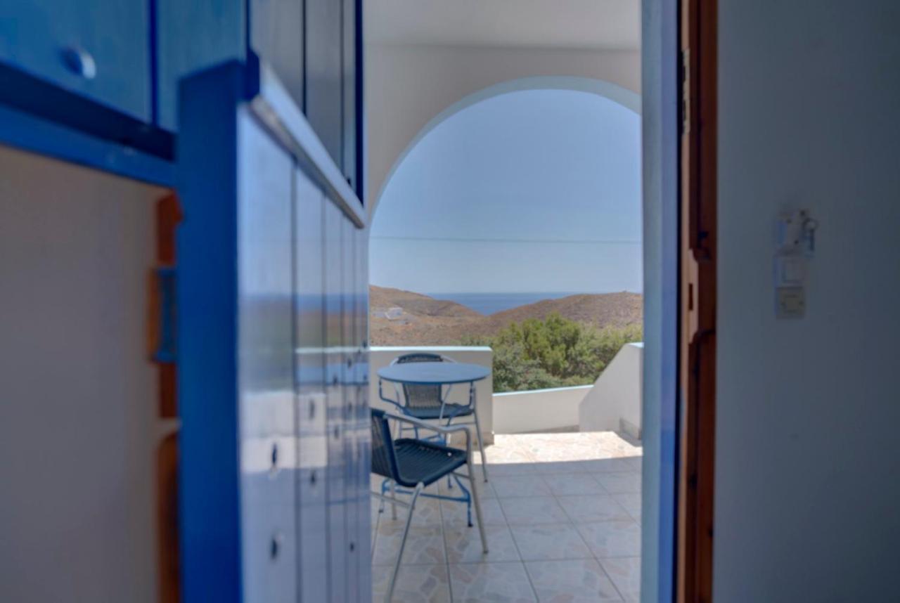 Hotel Panselinos à Anafi Extérieur photo