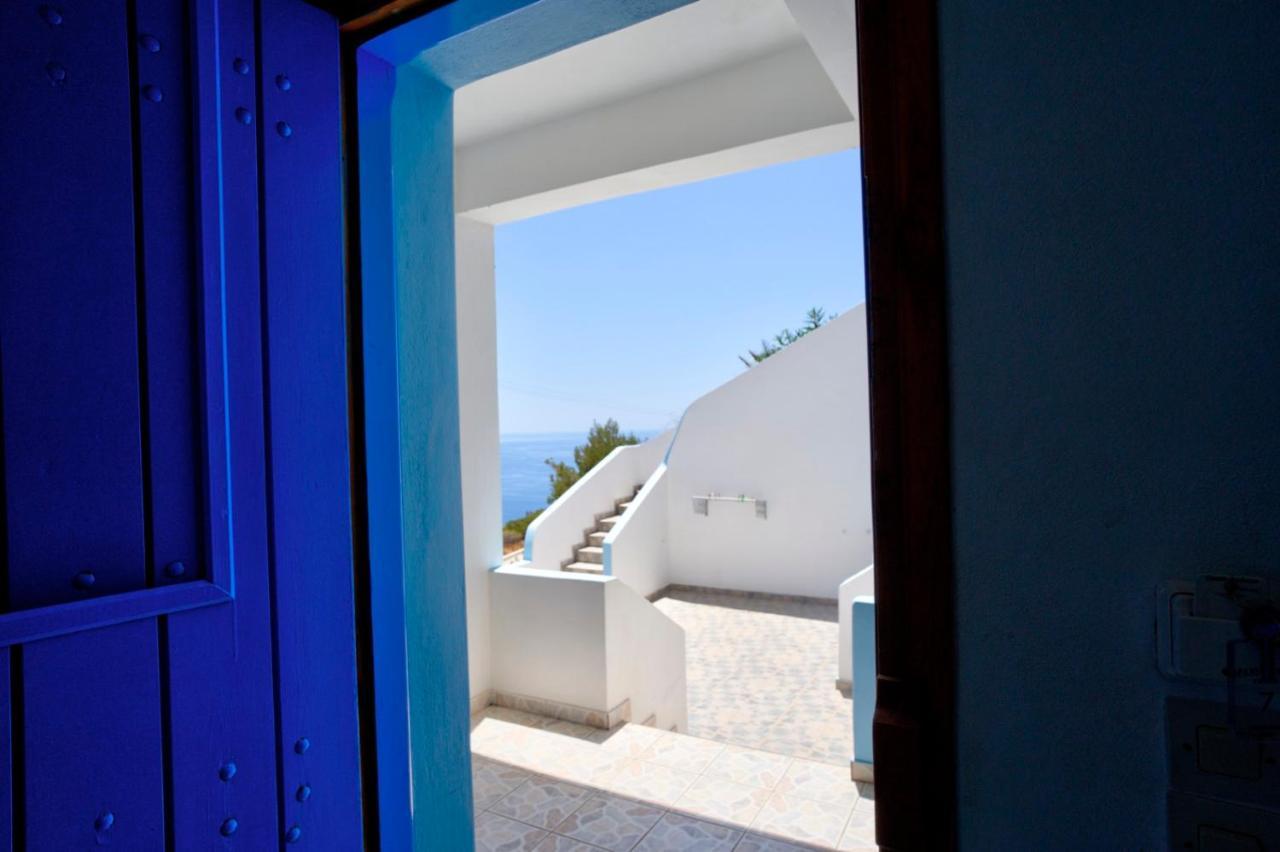 Hotel Panselinos à Anafi Extérieur photo