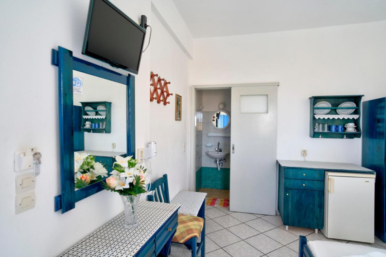 Hotel Panselinos à Anafi Extérieur photo