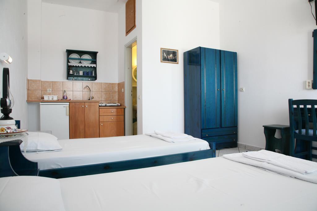 Hotel Panselinos à Anafi Extérieur photo