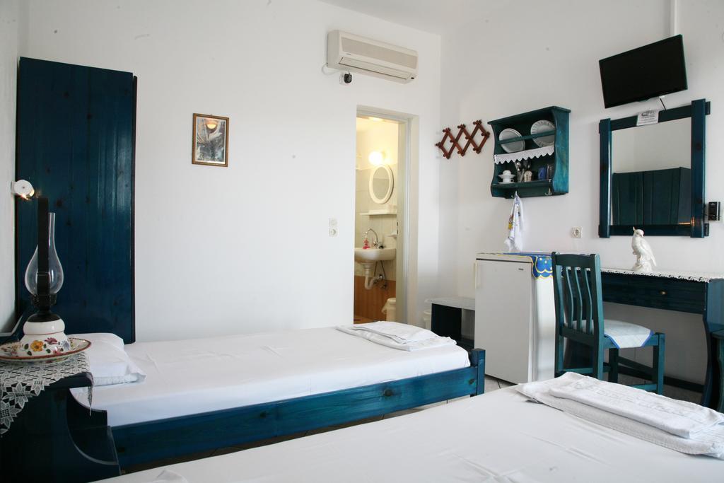 Hotel Panselinos à Anafi Extérieur photo